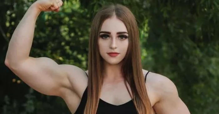  «A face of Barbie, a body of a monster!» One girl spent years on bodybuilding and this is what she looks like now