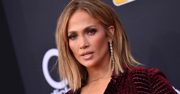  «With a mustache, in baggy clothes!» The transformation of Jennifer Lopez’s daughter raises everyone’s eyebrows