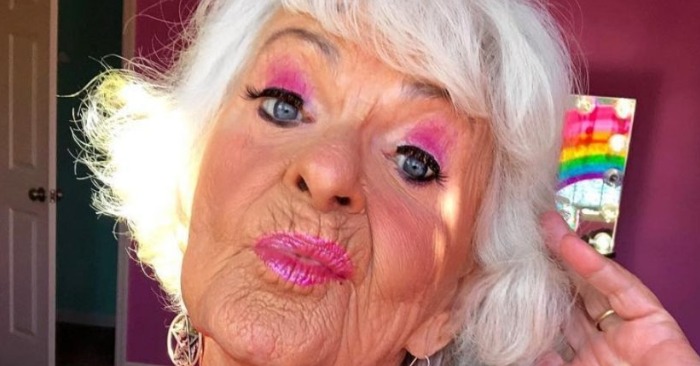  «Age is just a number for her!» Betsy Lou defies ageing stereotypes and becomes the queen of TikTok