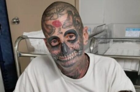 «Appearances are deceptive!» One heavily tattooed man showed his children and everyone is saying the same thing