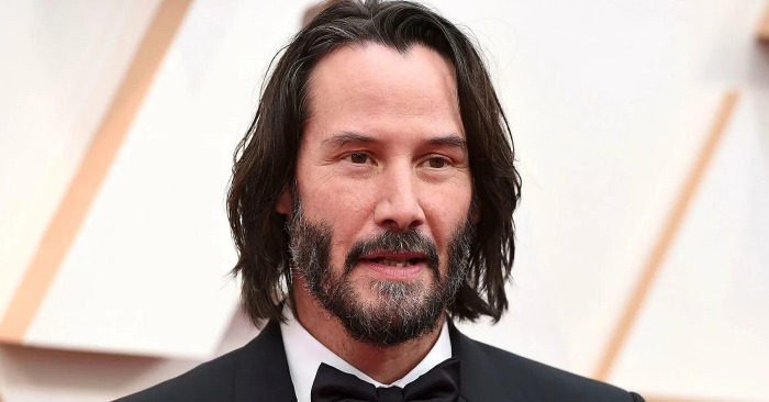  «No beard and rejuvenated!» The latest public outing of Keanu Reeves raised questions