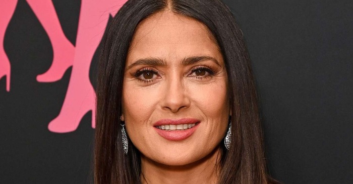  «Call the police! It’s a crime to look so hot at 57!» Salma Hayek is heating up social media with her by-the-pool photoshoot