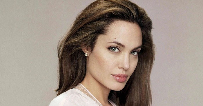  «The rumors are confirmed!» Angelina Jolie goes public with her co-star and he might seem familiar to you