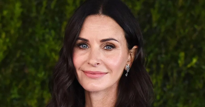  «60 NEVER looked better!» Courtney Cox shares her workout routine and everyone is saying the same thing