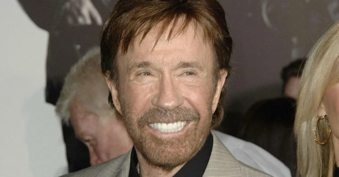  Beloved Chuck Norris at 82: Here’s What He Looks Like and What He’s Up To