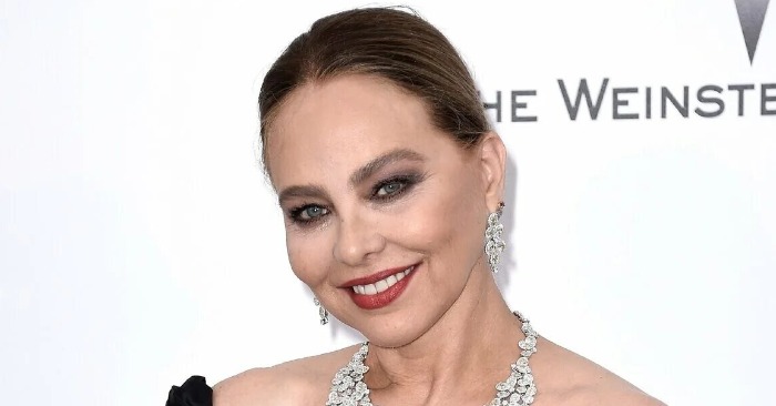  «If ageing, then only in this way!» Ornella Muti drops jaws with her recent by-the-pool photos