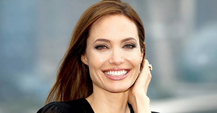  «Veins and bones poking out of her body!» Angelina Jolie’s appearance at the Venice Film Festival caused a stir