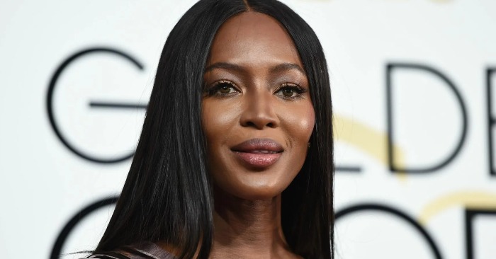  «It’s a crime to have a body like this at 54!» Naomi Campbell gets spotted in a bikini while vacationing