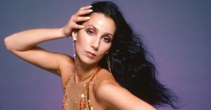  “New Romance at 77?”: Cher and Her Younger Fiancé Stir Up Controversy with Latest Photos