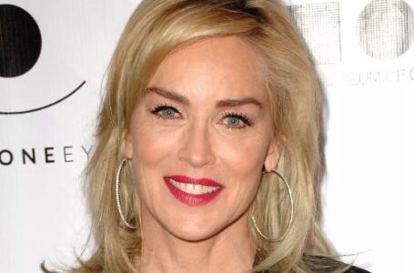 «I wash my face with water, period!» Sharon Stone discloses the secrets to her timeless beauty in a candid interview