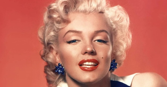  «With a cigarette and a glass of vodka!» Let’s shed light on the rarely seen side of Marilyn Monroe