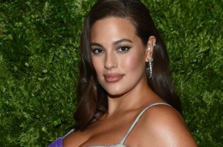 «Cellulite, hanging breasts and huge thighs!» The scandalous photos of Ashley Graham are surfacing the network